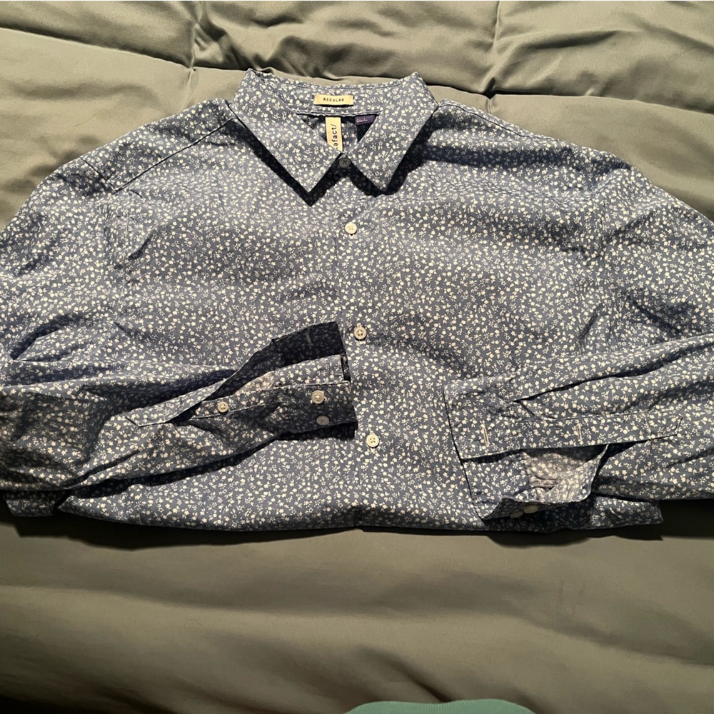 Casual Blue Floral Button Down Shirt